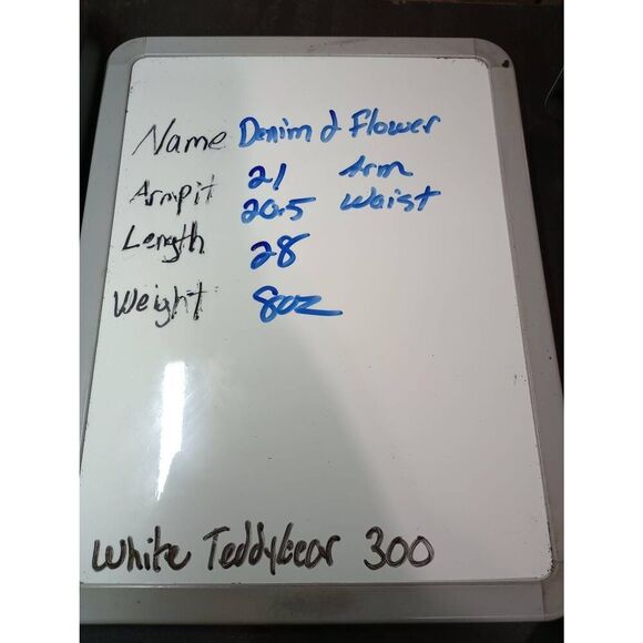 Denim and Flower Shirt Men's Medium Christmas Button Front Short Sleeve Tan Chri - Picture 8 of 8